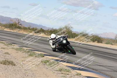 media/Nov-16-2025-Race Pace (Sun) [[8c5fa54630]]/Non Verified Riders (1st 20 Minutes)/3-Turn 3 Inside (11am)/